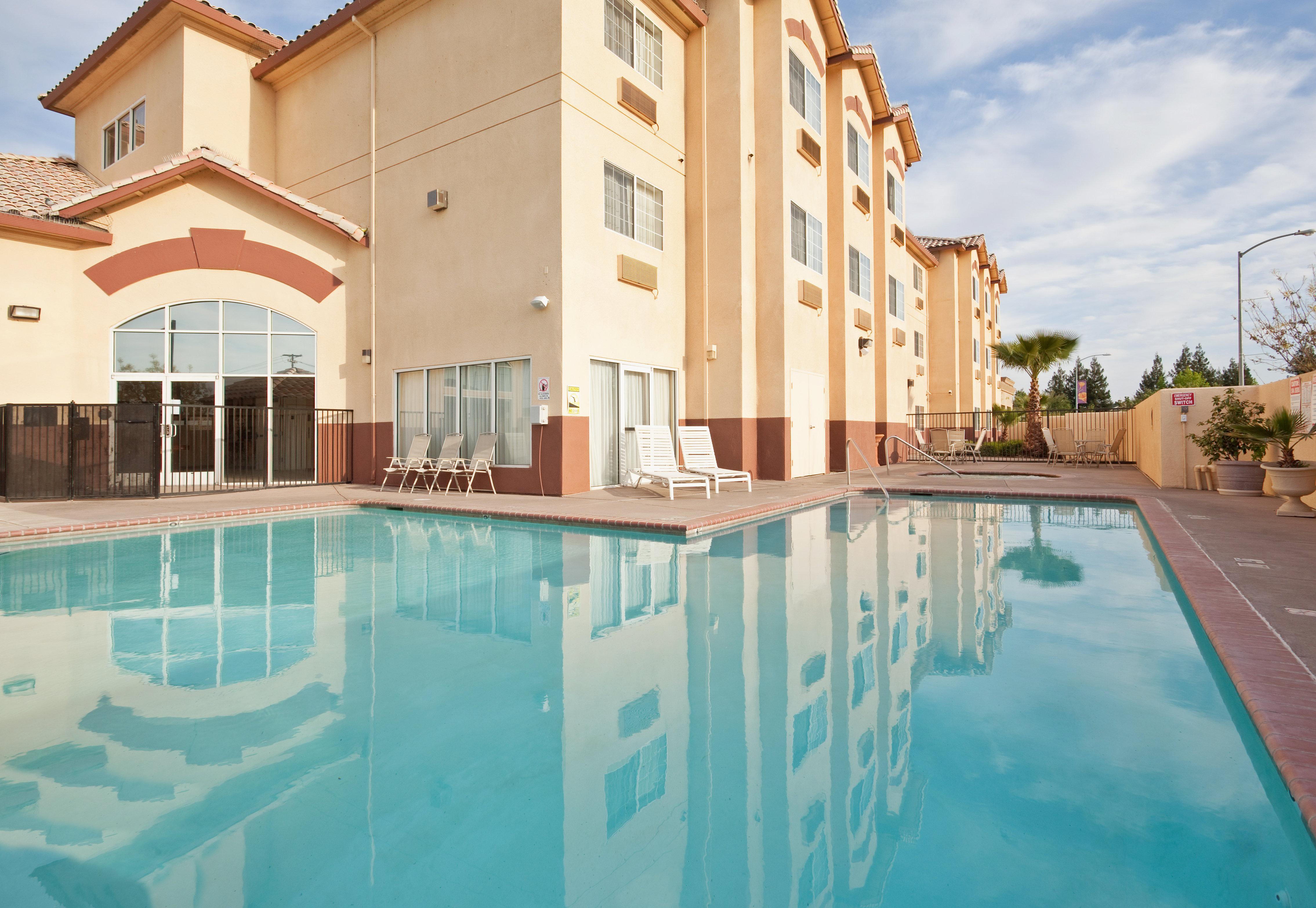 Holiday Inn Express Madera By Ihg Exterior foto