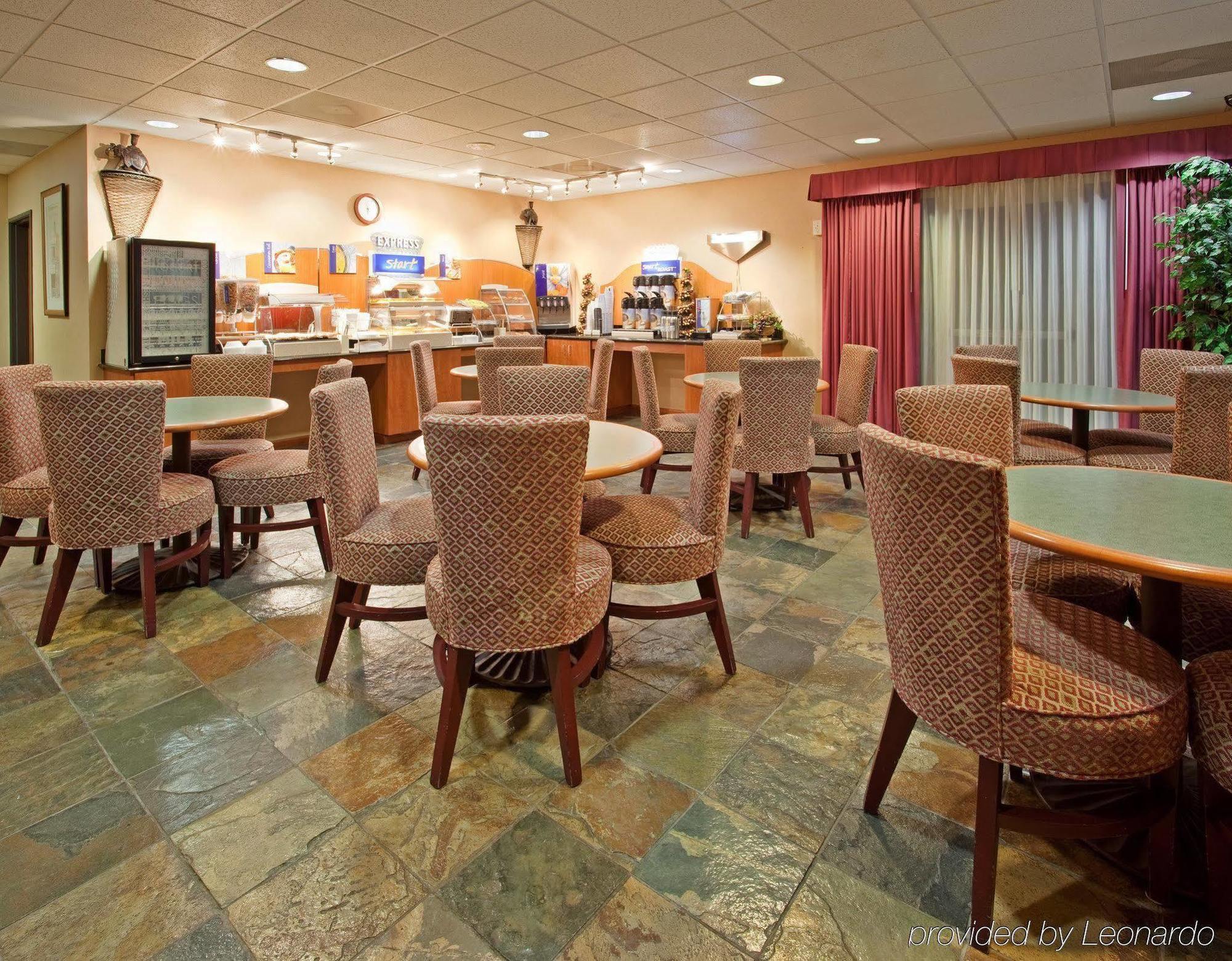 Holiday Inn Express Madera By Ihg Exterior foto
