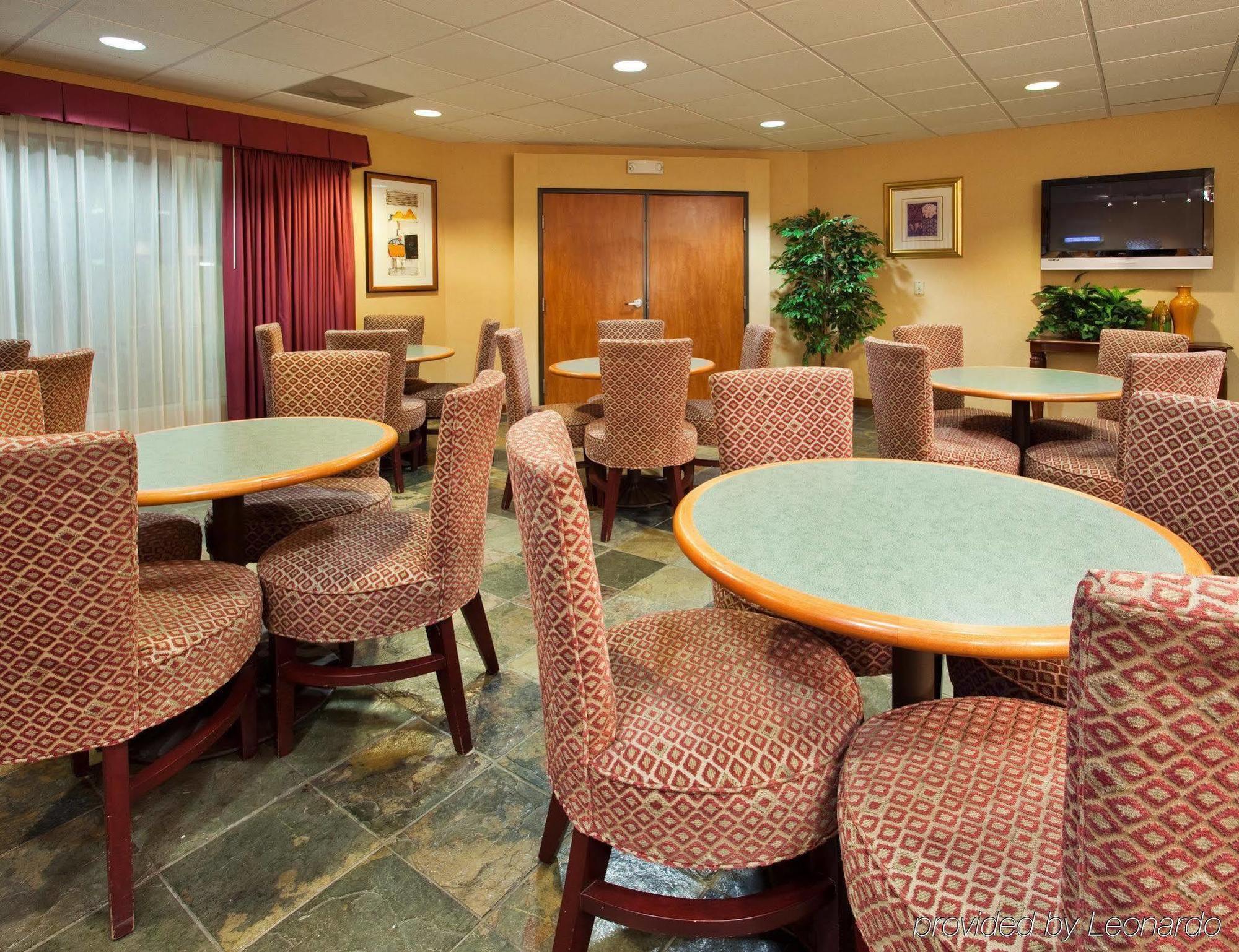 Holiday Inn Express Madera By Ihg Exterior foto